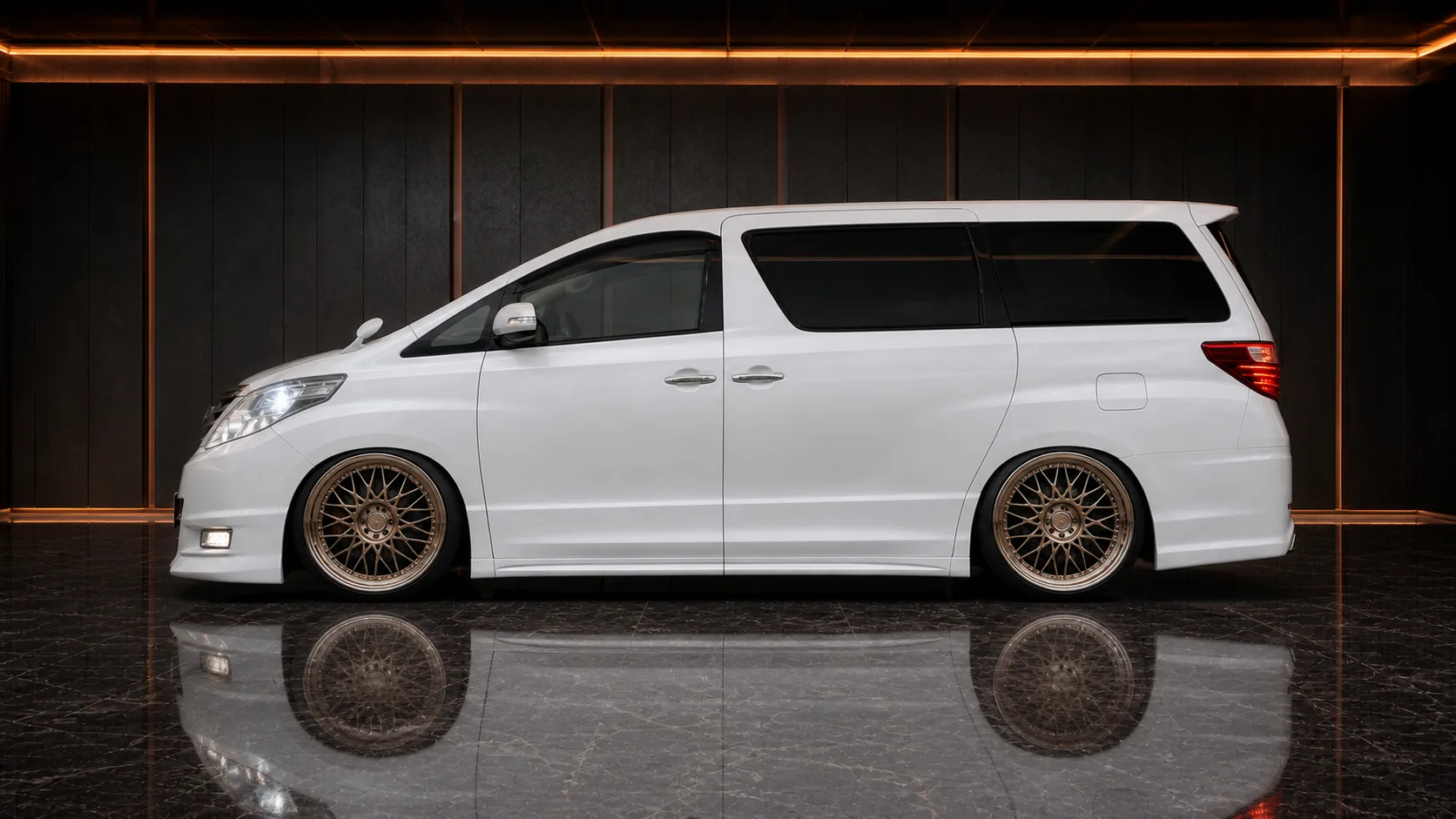 Pearl White Toyota Alphard 20 late grade-specific side-step AI concept visual