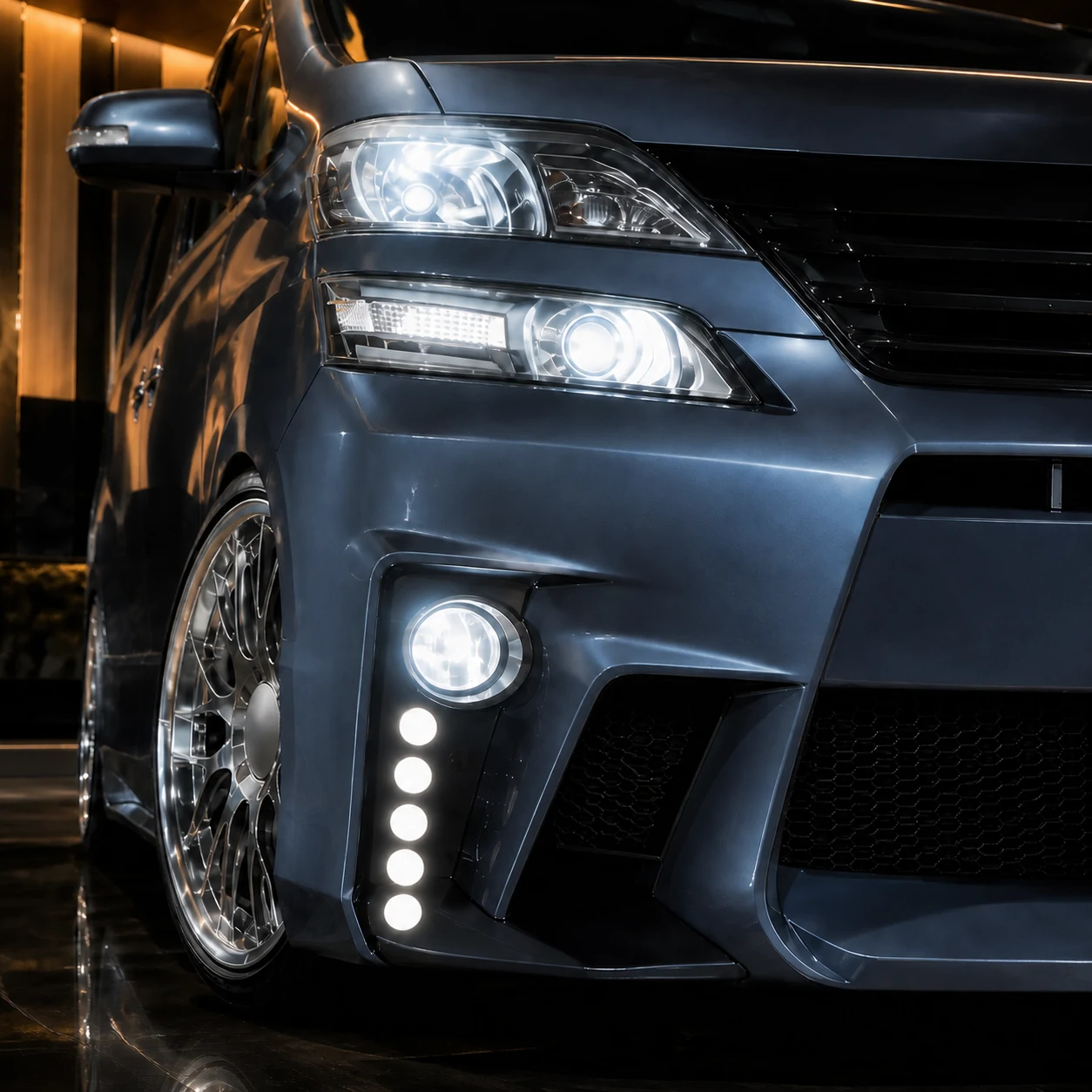 Toyota Vellfire 20 early Grand Tourer fog lamp five-LED insert and canard AI concept detail