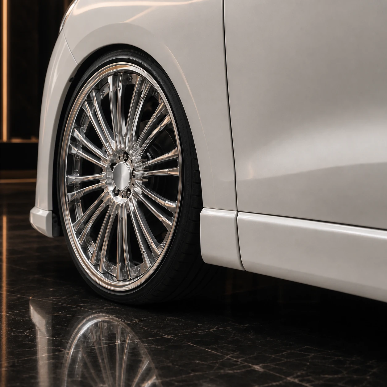 Executive Aero — Toyota Alphard 20 G/X Pre-Facelift (2008–2011) — wheel and side detail