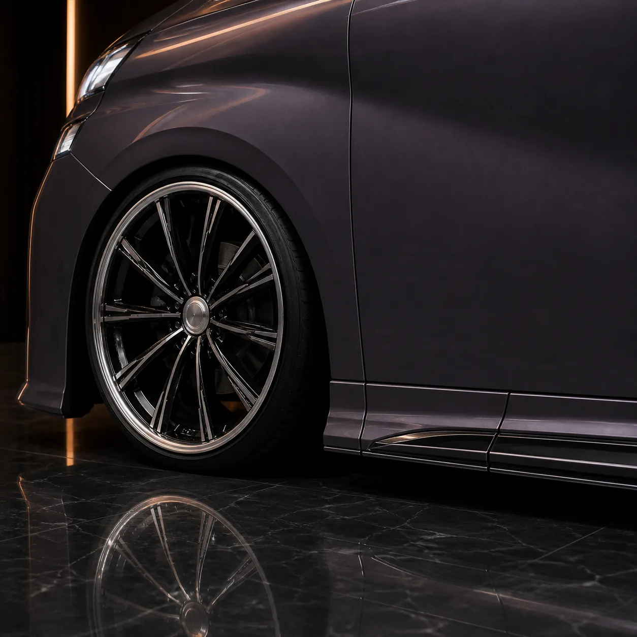 Toyota Vellfire 30 pre-facelift blank-centre multi-spoke wheel and sectional side-step AI concept detail