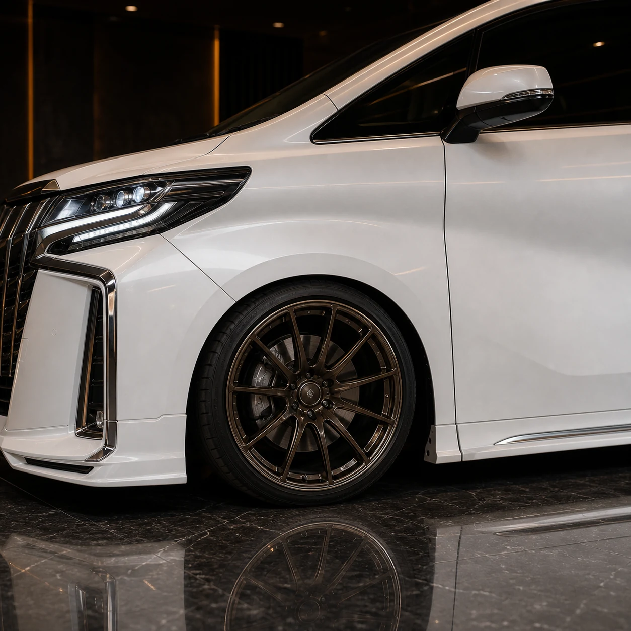 Executive Aero — Toyota Alphard 30 S/SC/SR (2017–2023) — wheel and side detail