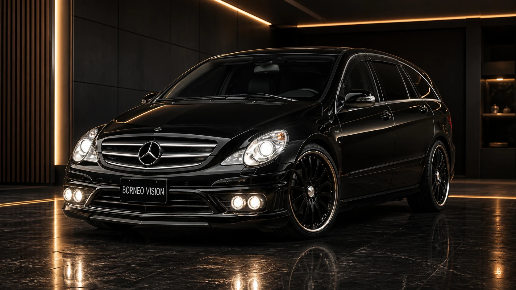 Historical Sport Aero Black Edition — Mercedes-Benz R-Class R251 (2006–2010) — front three-quarter