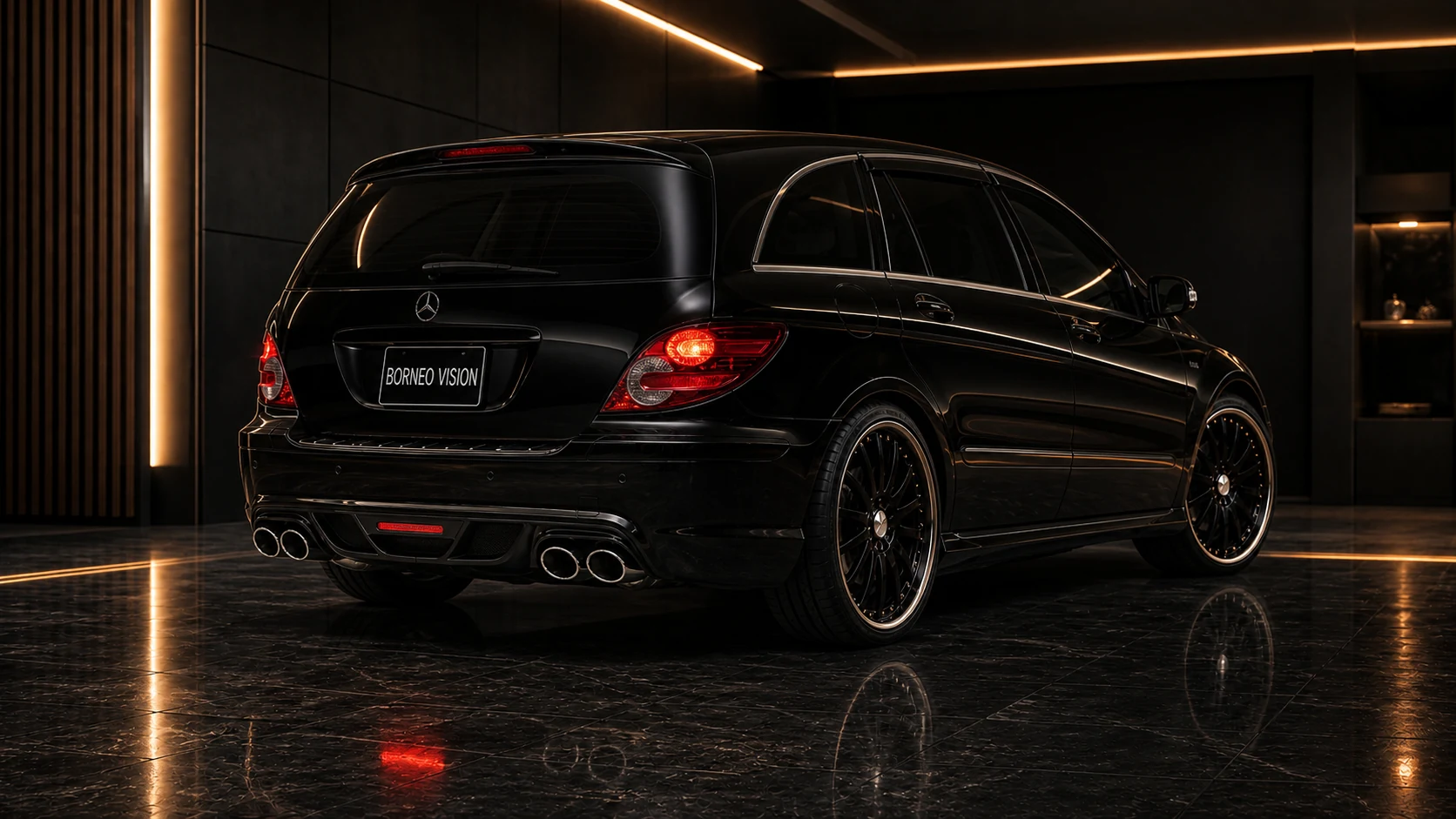 Historical Sport Aero Black Edition — Mercedes-Benz R-Class R251 (2006–2010) — rear three-quarter