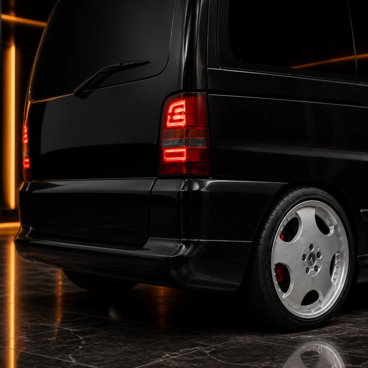 Executive Aero First Edition — Mercedes-Benz V-Class W638 (1998–2003) — rear aero detail