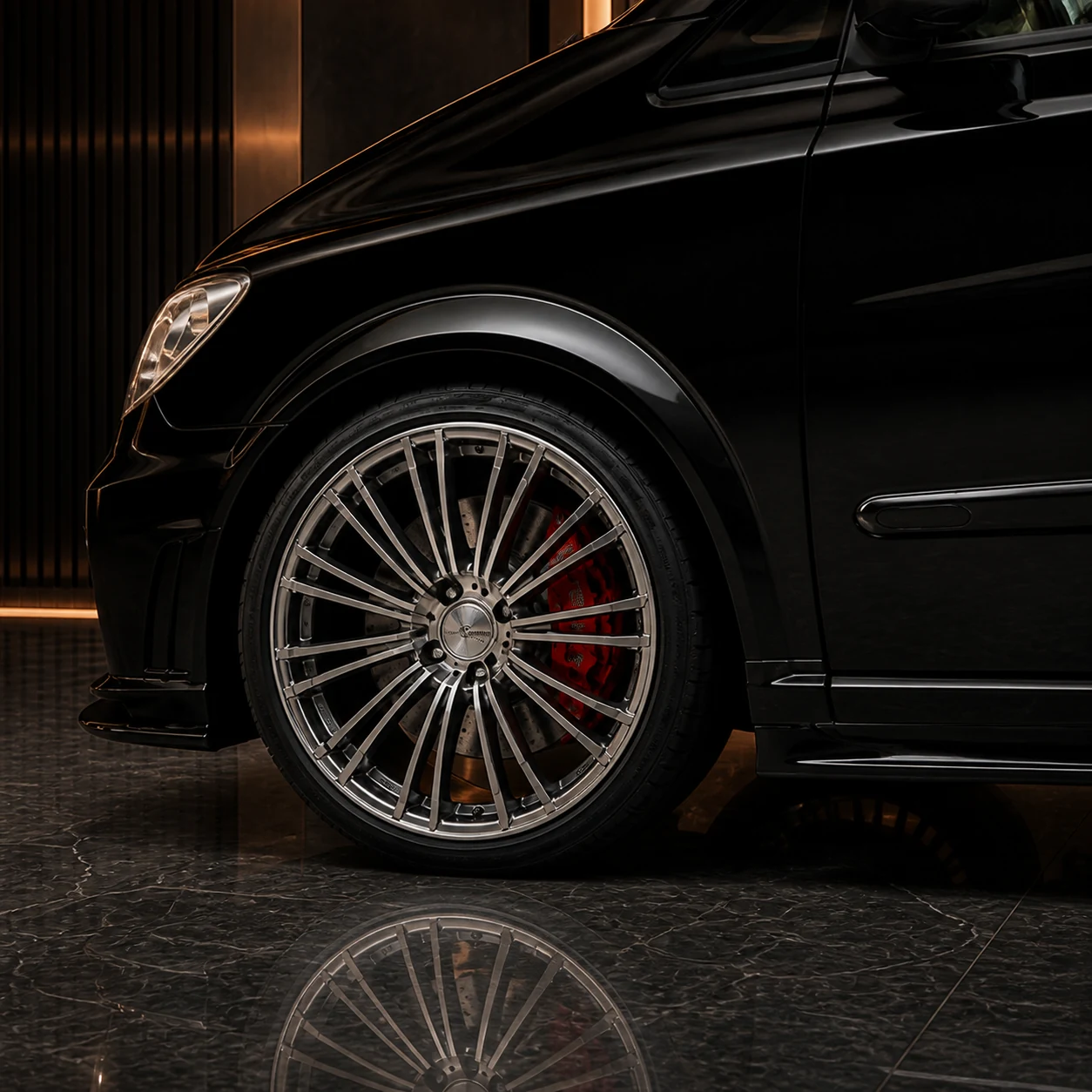 Sport Aero Black Edition — Mercedes-Benz V-Class/Viano W639 Short/Long (2003–2011) — wheel and side detail